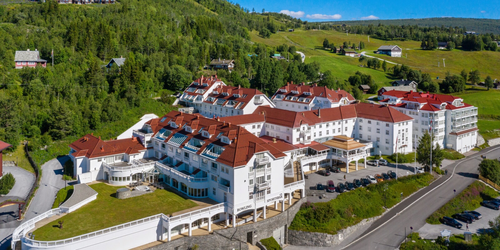 Dr. Holm Hotel fasade sommer