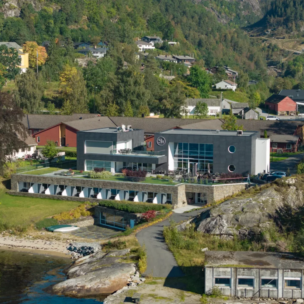 Hardanger House i Jondal Hardangerfjorden. Et butique hotel med magisk utsikt og moderne rom og fasiliteter