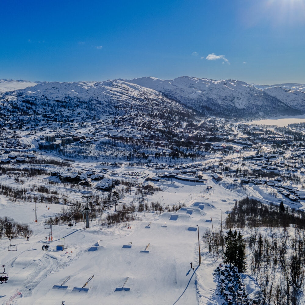 Hovden i Setesdal dronebilde fra alpinbakken Nos