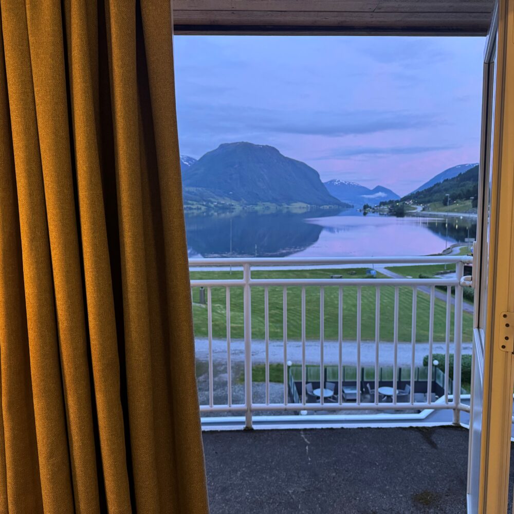 Grand Hotel Skei del av Unike Hoteller og partner av Tilbring.no i Vestland Jølster