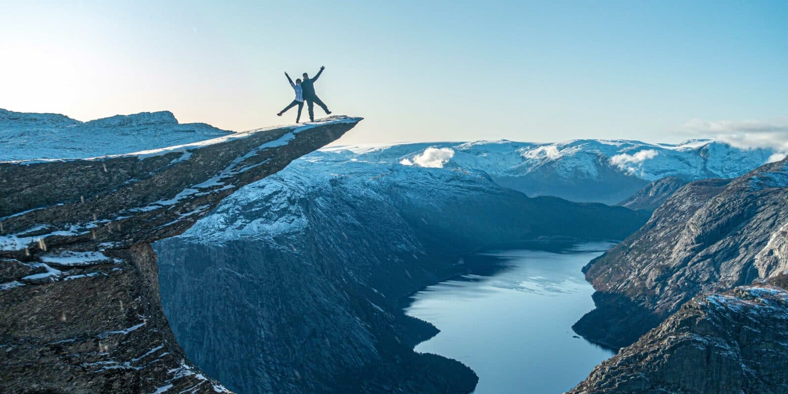 Trolltunga med Trolltunga Active