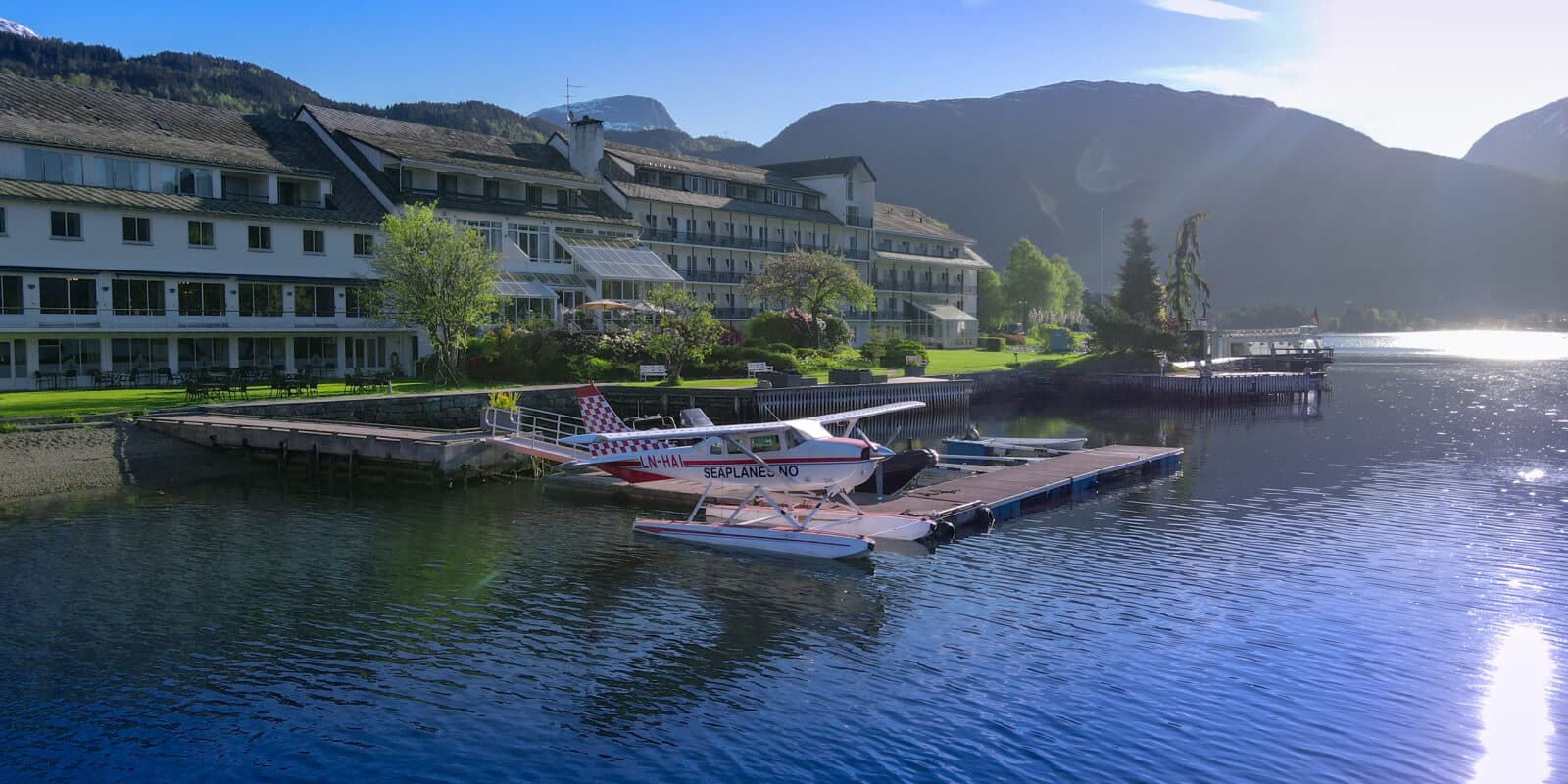 Brakanes Hotel i Fjordtind Hotels kjeden i Ulvik i Hardangerfjorden