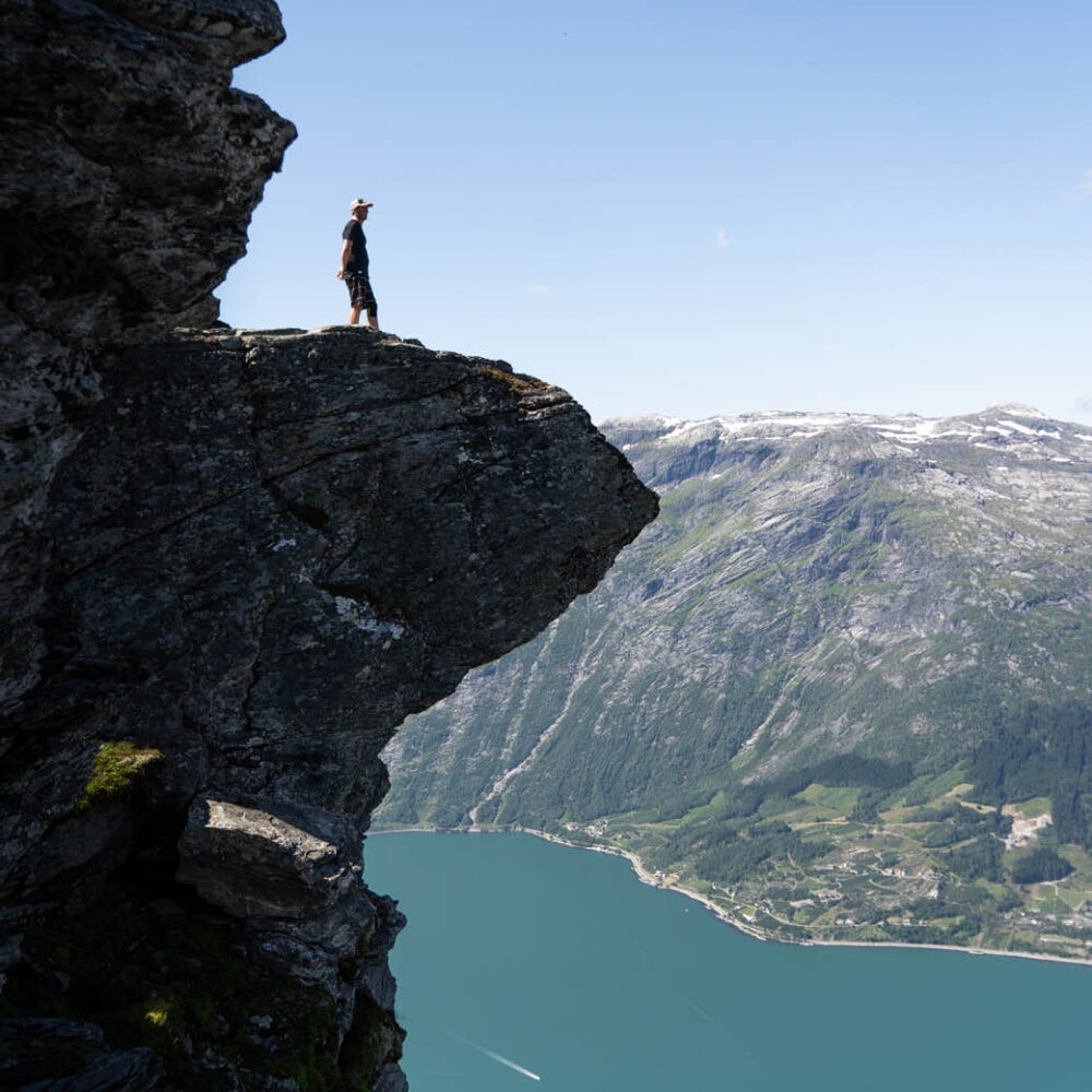 Guidet tur gjennom Dronningstien i Hardanger med Trolltunga Active