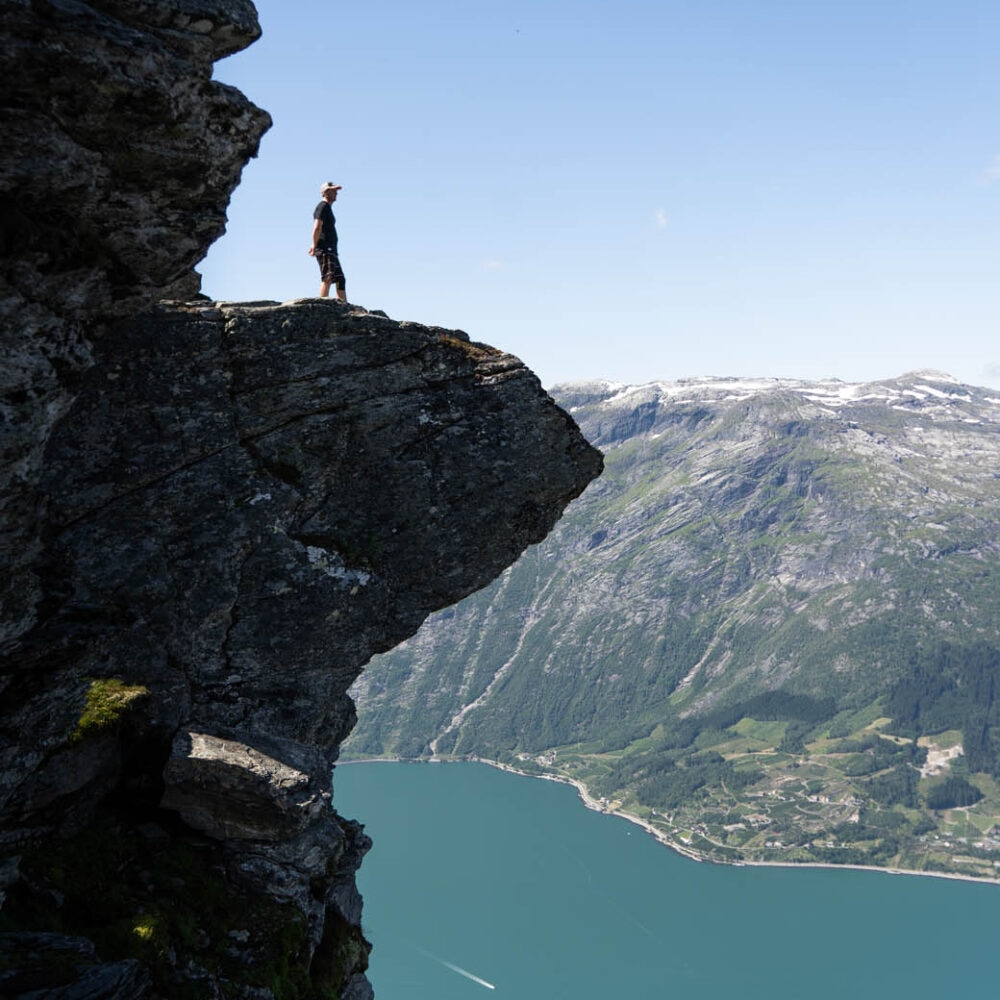 Guidet tur gjennom Dronningstien i Hardanger med Trolltunga Active