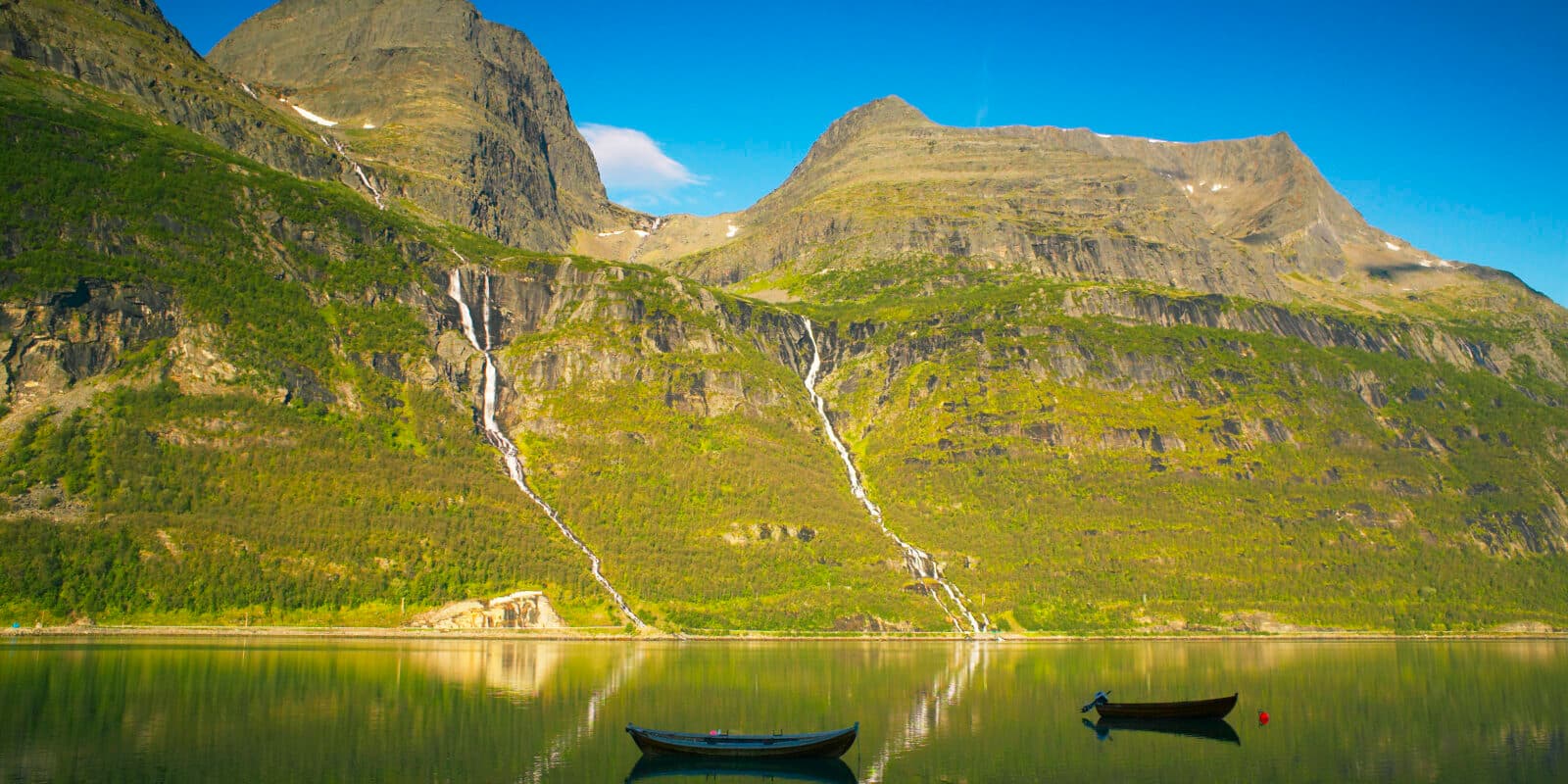 Lyngenfjord Foto: Baard Loeken