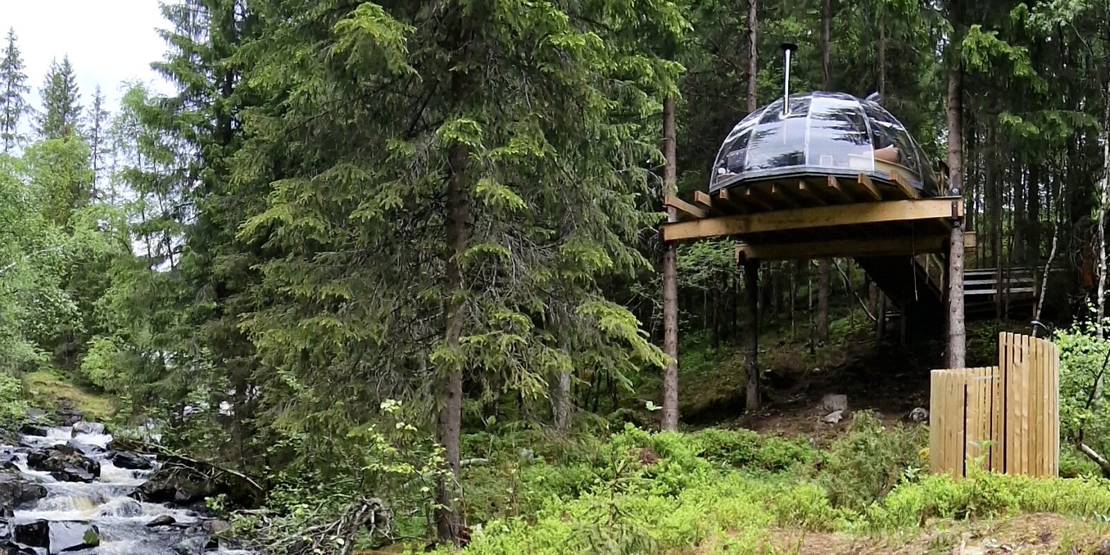 Tretoppigloen ved Lårdalselva - Hvilepust