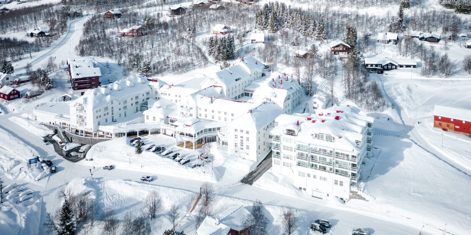 Vinterbilde av Dr. Holms Hotel på Geilo