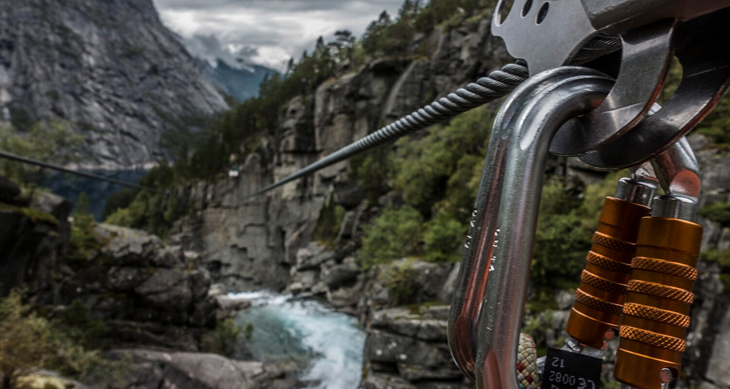 Zipline Trolltunga med Trolltunga Active
