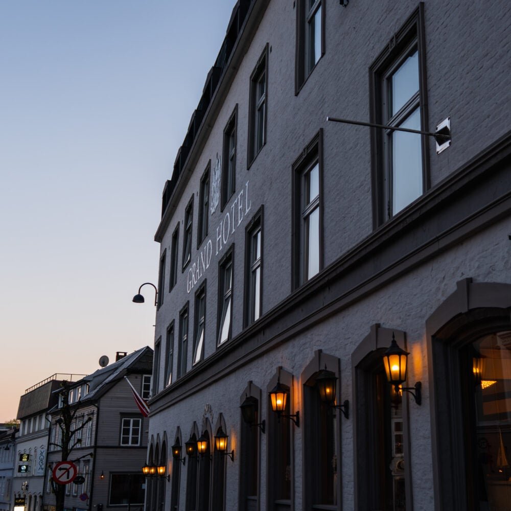 Grand Hotel Arendal partner av Tilbring i Agder med rabattkode som gir 10% rabatt ofte billigst
