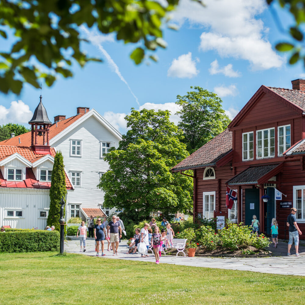 Hadeland Glassverk i Jevnaker. Populær familieattraksjon