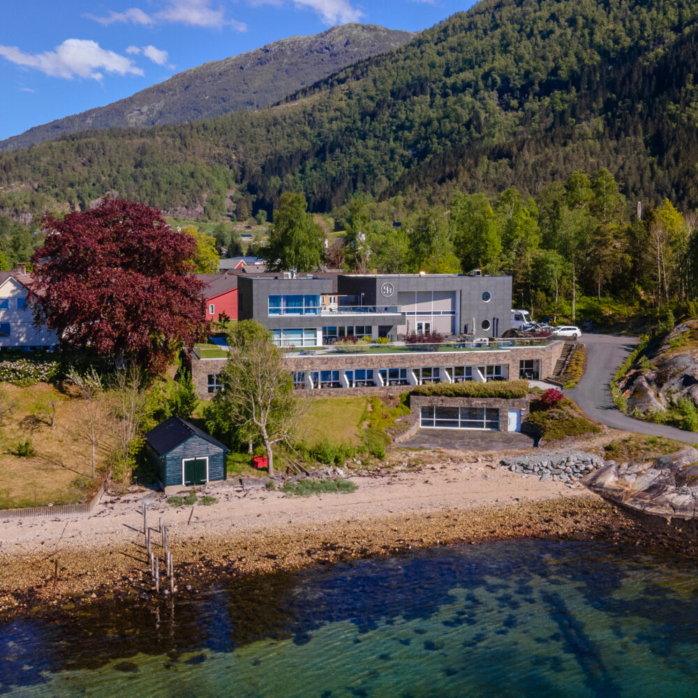 Hardanger House i Jondal High end butique hotel Tilbring partner i Hardangerfjorden