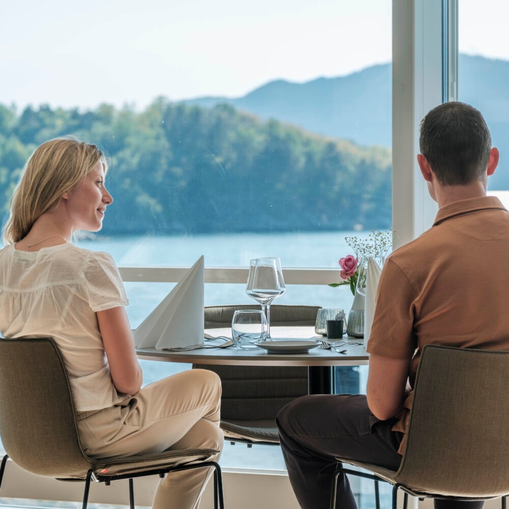 Hardanger House i Jondal High end butique hotel Tilbring partner i Hardangerfjorden