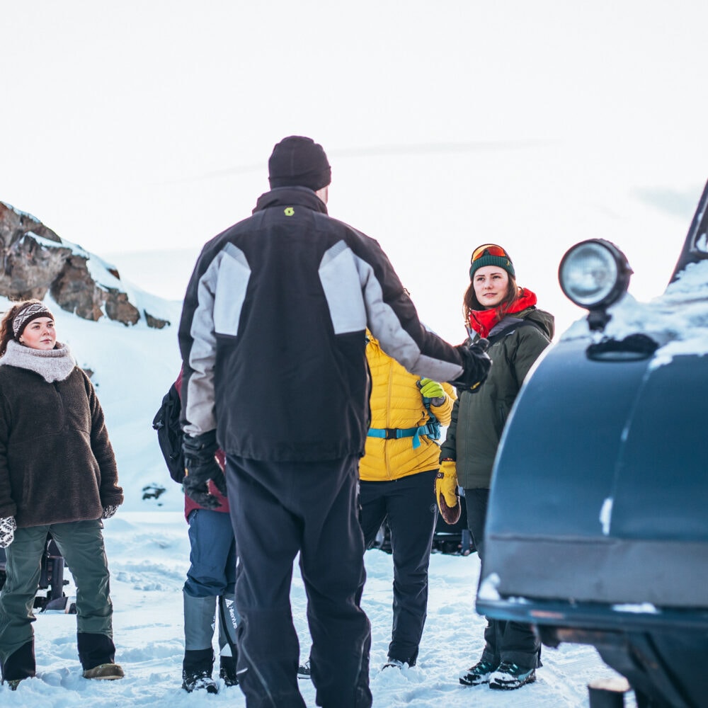 Beltebil med Jotunheimen Travel