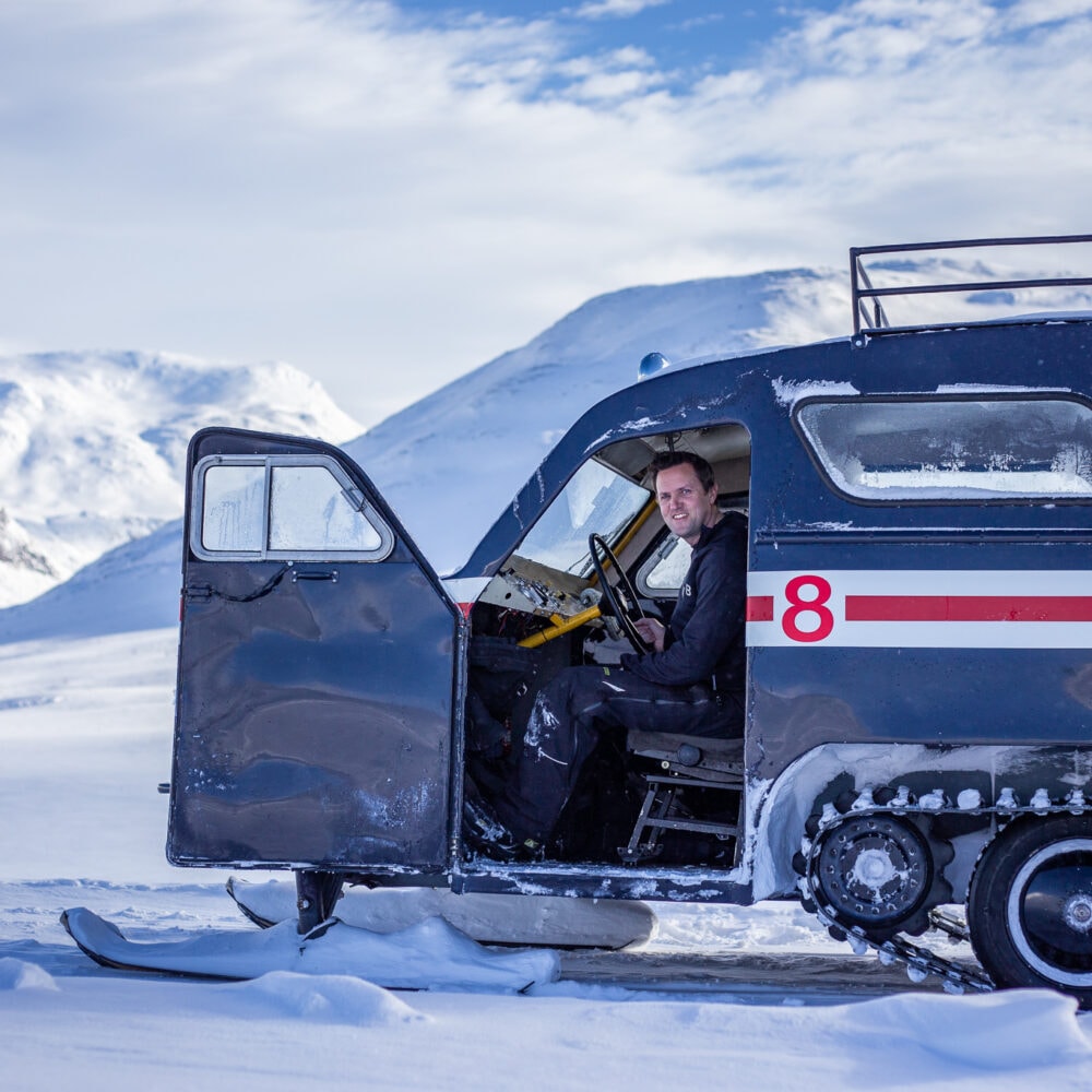 Beltebil med Jotunheimen Travel