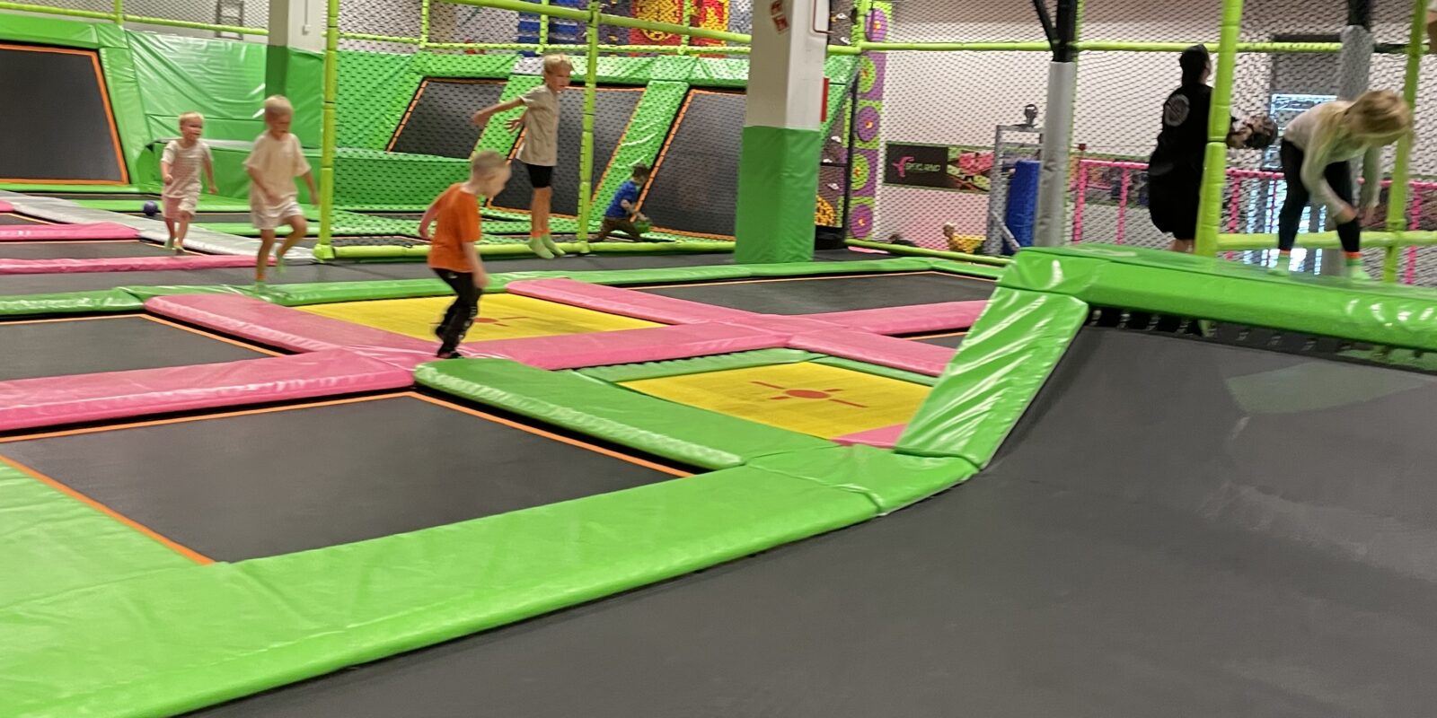 Skyland Jærhagen i Rogaland partner av Tilbring med rabattkode trampolinepark