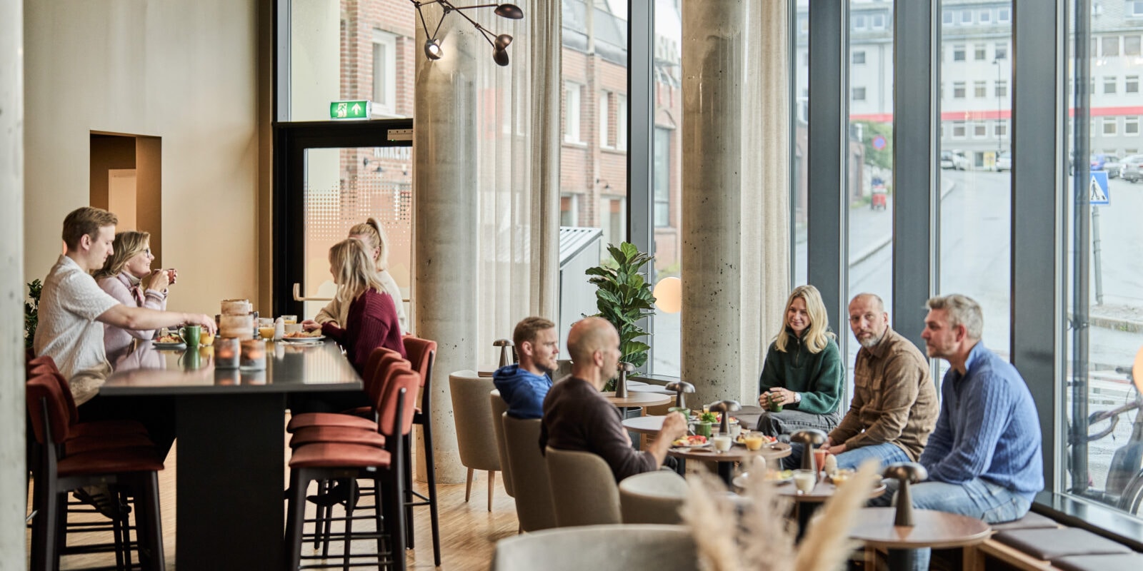 Smart Hotel Bodø mennesker i fellesområde