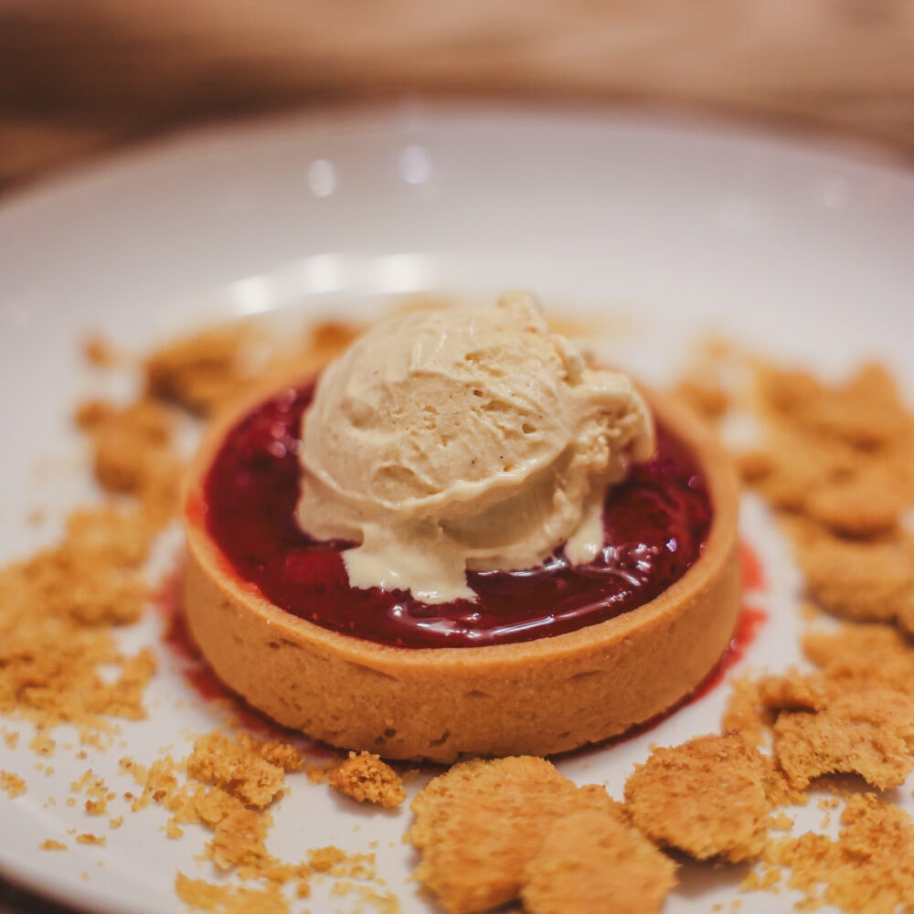 Klingenberg Hotel del av Klingenberg Resort i Sognefjorden partner av Tilbring i vestland med rabattkode