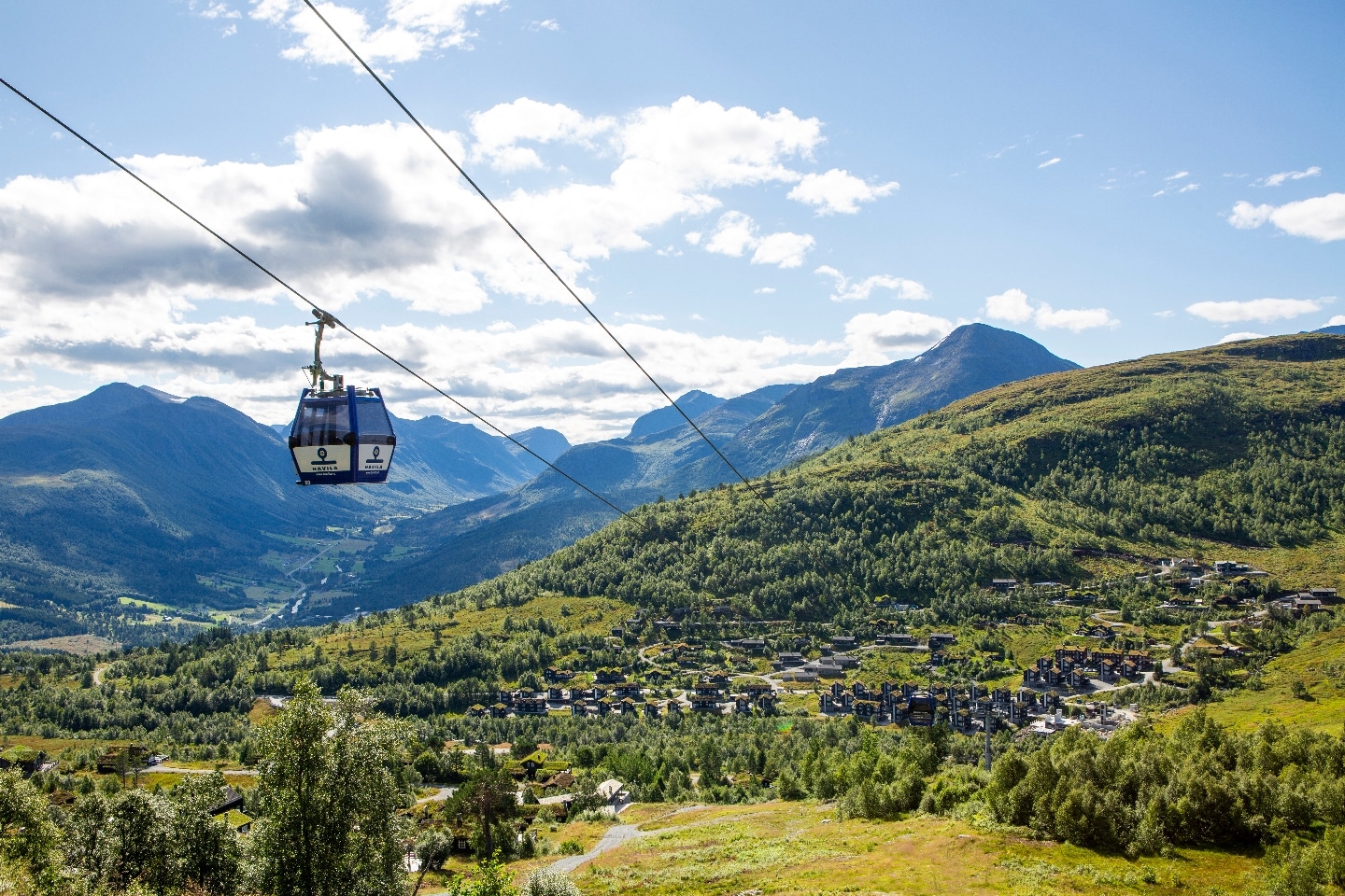 Strandafjellet turdestinasjon og skibakke med Gondol i Møre og Romsdal partner av Tilbring med rabattkode