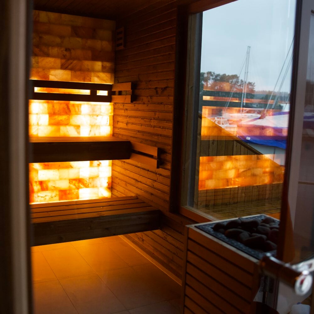 Hjellestad Sauna som er en del av Vestfjord Sauna, partner av Tilbring med rabattkode som gir 10% rabatt. Ofte billigst