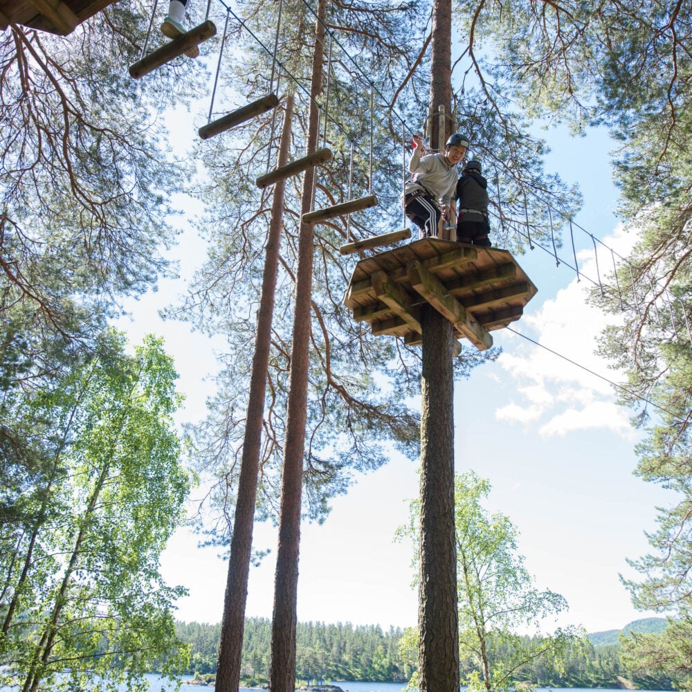 Klatreparken til Mineralparken partner av Tilbring på Hornnes med rabattkode