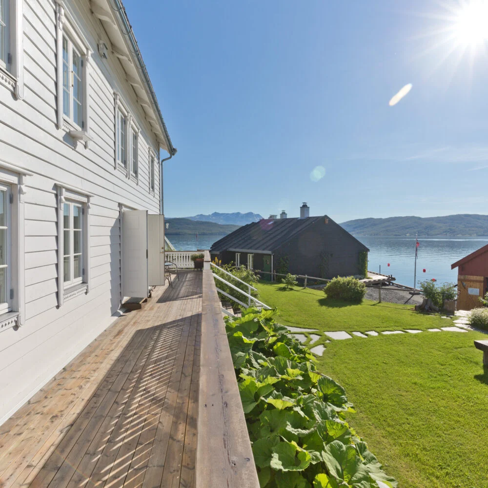 Finsnes Gaard på Senja partner av Tilbring med rabattkode