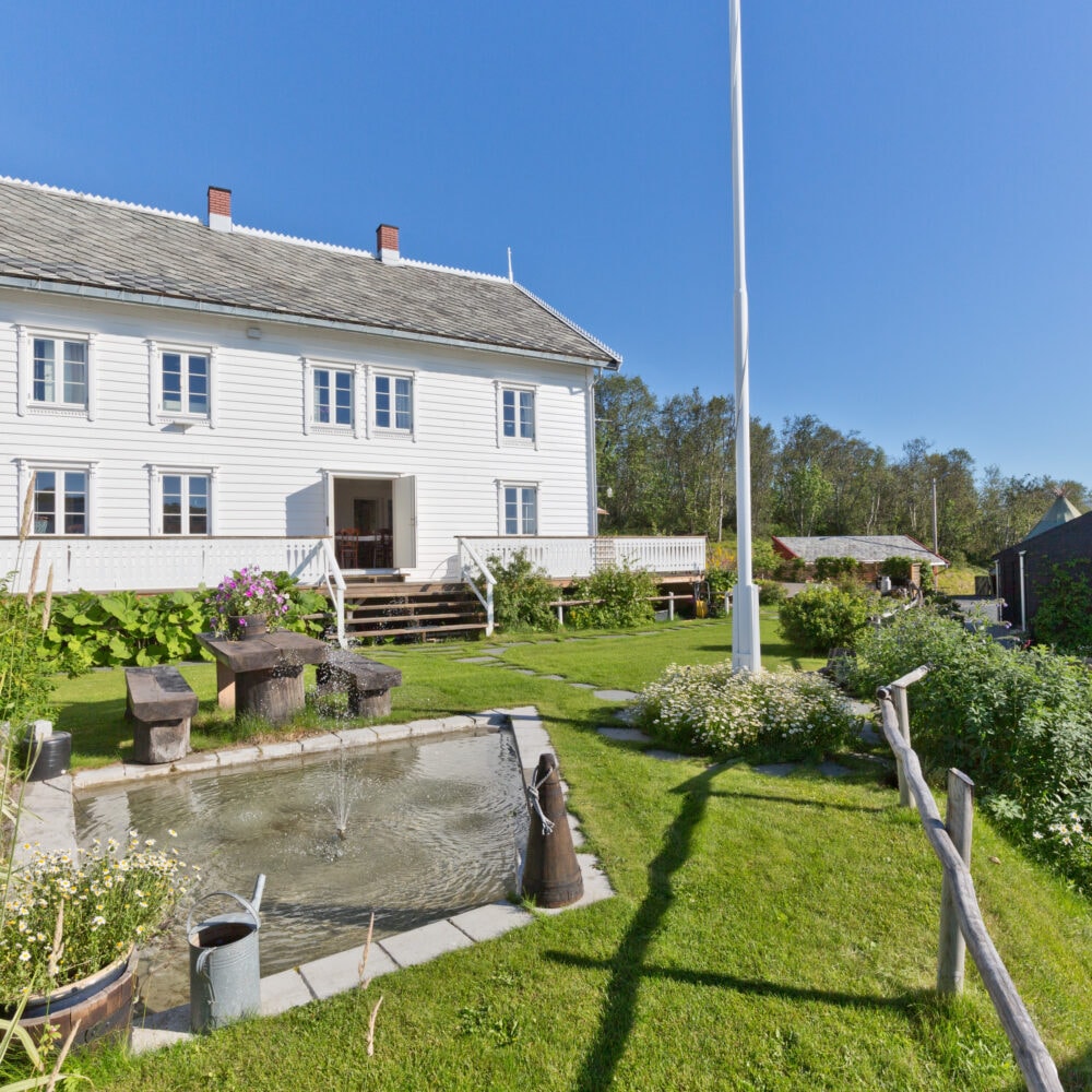Finsnes Gaard på Senja partner av Tilbring med rabattkode