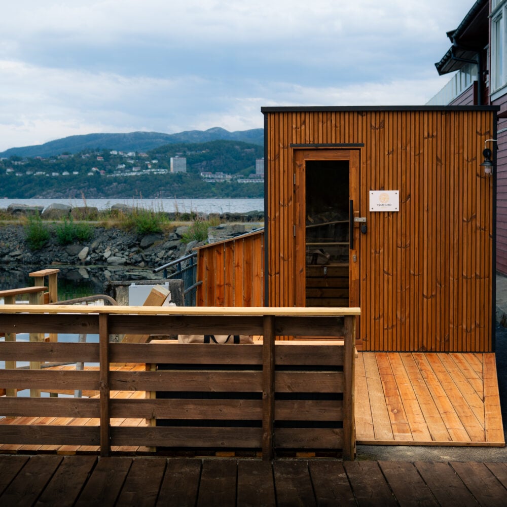 Florvåg Sauna, en del av Vestfjord Sauna, partner av Tilbring med rabattkode som gir 10% rabatt. Ofte billigst