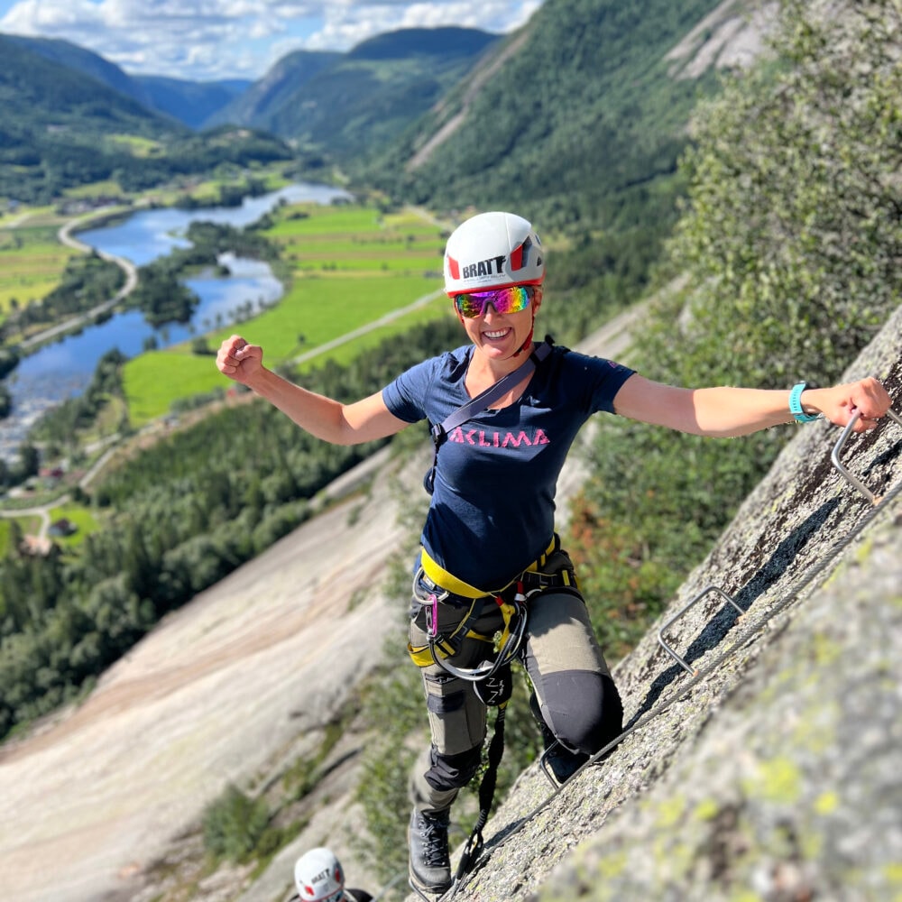 Bratt Norge partner av Tilbring i Agder med rabattkode Tilbring ofte markedets beste og billigste pris