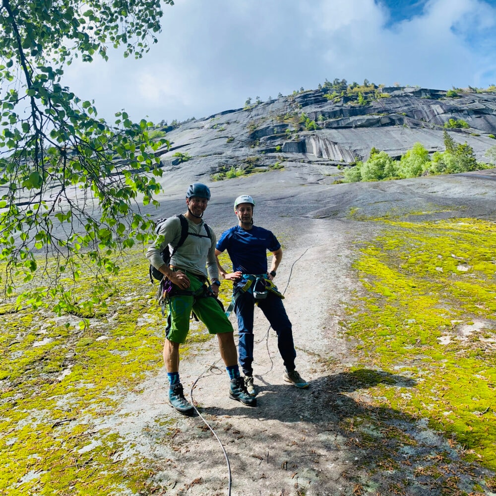 Bratt Norge partner av Tilbring i Agder med rabattkode Tilbring ofte markedets beste og billigste pris